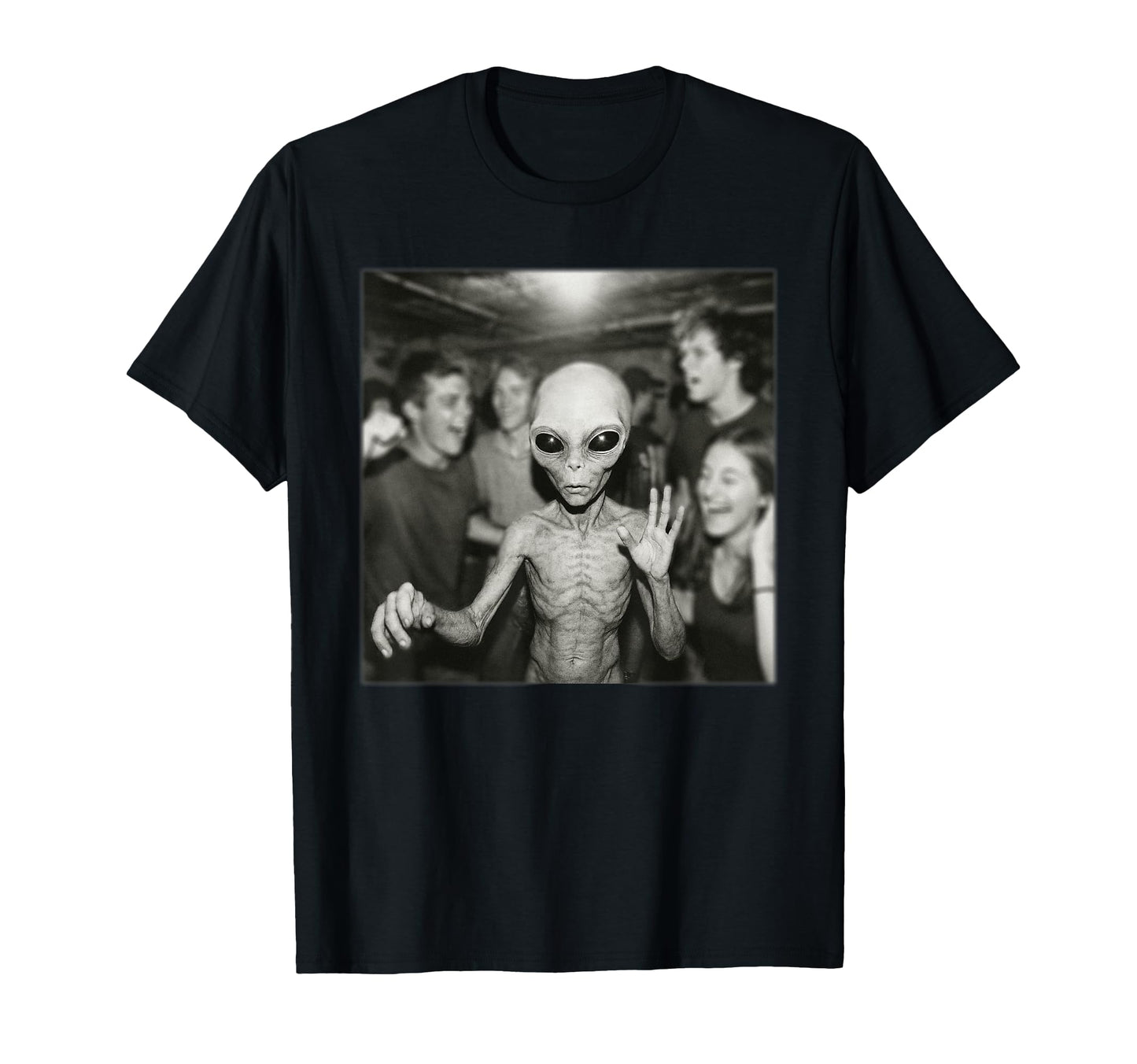 Alien Caught Camera Funny Alien Photo T-Shirt - Trendy Graphic Men Women - T-Shirt, Sweatshirt, Hoodie