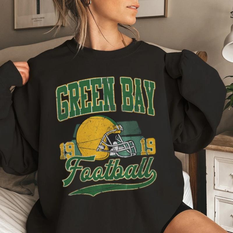 Green Bay Football Vintage Retro Varsity FSE5 - Adult & Kids T-Shirts, Sweatshirts & Hoodies apparel design preview 1