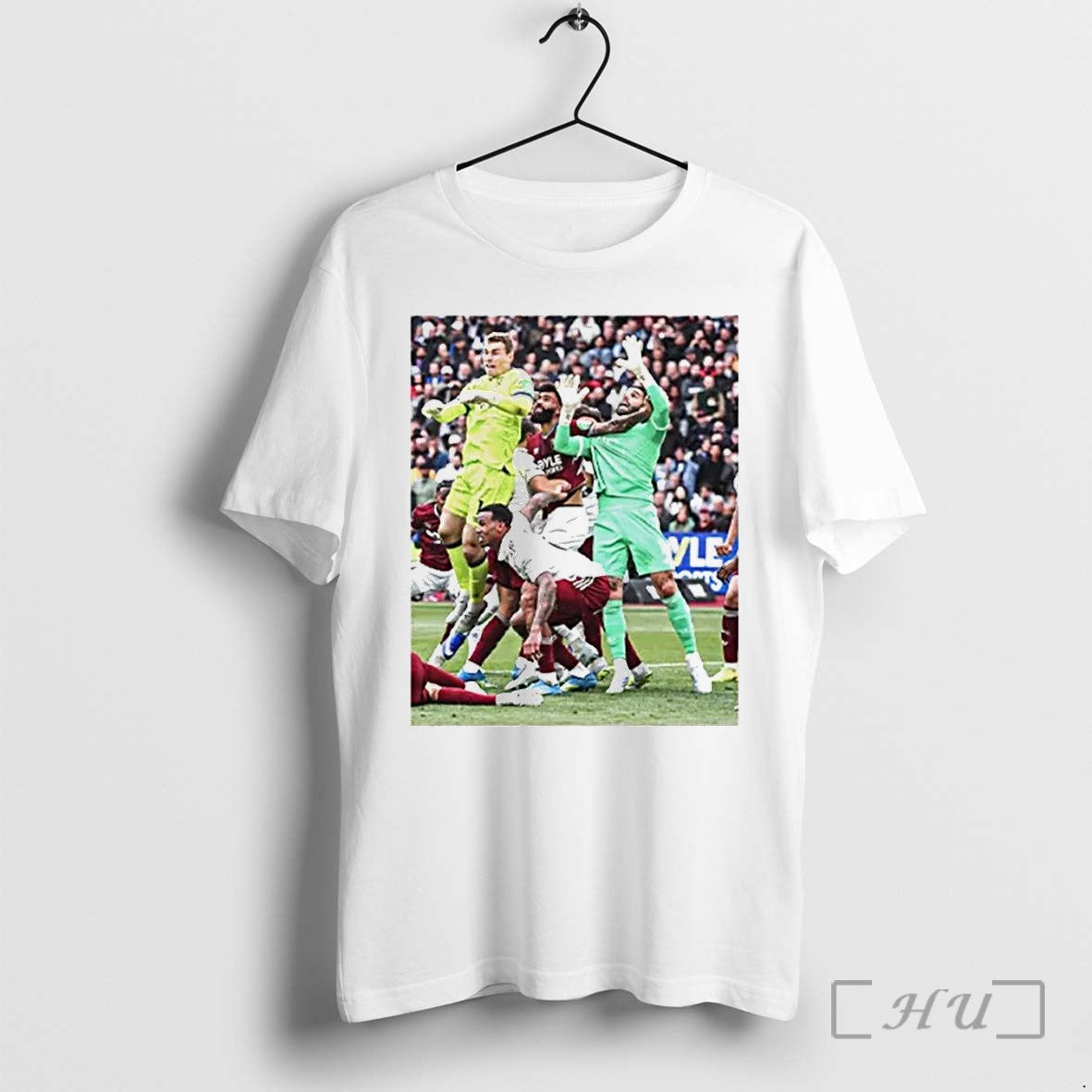 Pablo Fouled David Raya Sweater Jpg - Adult & Kids T-Shirts, Sweatshirts & Hoodies apparel design preview 1