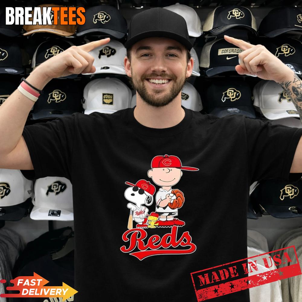 Peanuts characters x Cincinnati Reds Baseball MLB - Adult & Kids T-Shirts, Sweatshirts & Hoodies apparel design preview 1