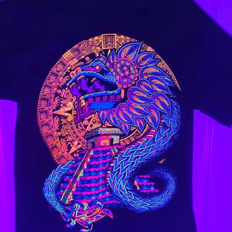 QuetzalcóAtl Piramide Black Cotton Man - Adult & Kids T-Shirts, Sweatshirts & Hoodies apparel design preview 1