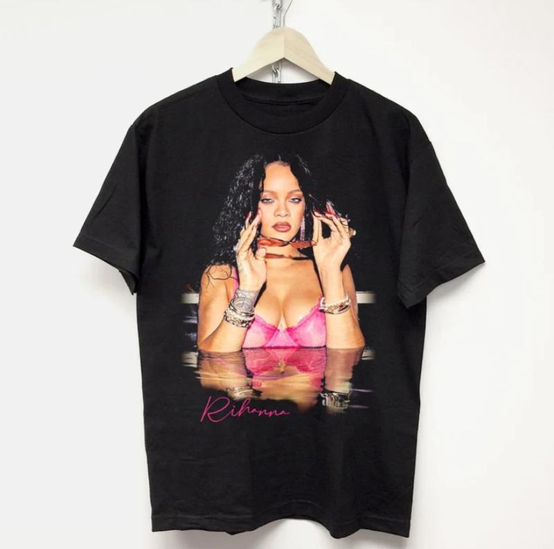 RIHANNA Vintage Rap Concert - Adult & Kids T-Shirts, Sweatshirts & Hoodies apparel design preview 1