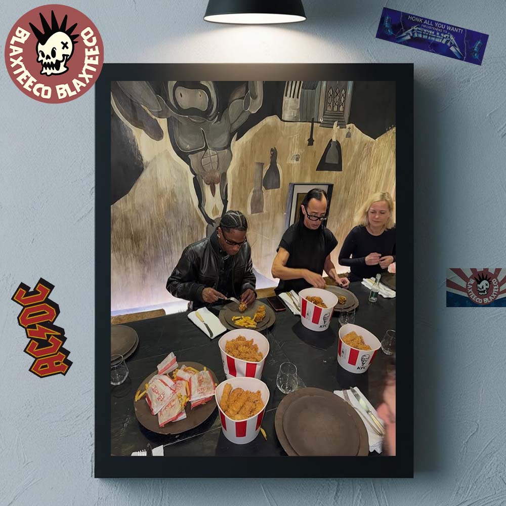 Travis Scott And Rick Owens Eating KFC Together Photo - Adult & Kids T-Shirts, Sweatshirts & Hoodies apparel design preview 1