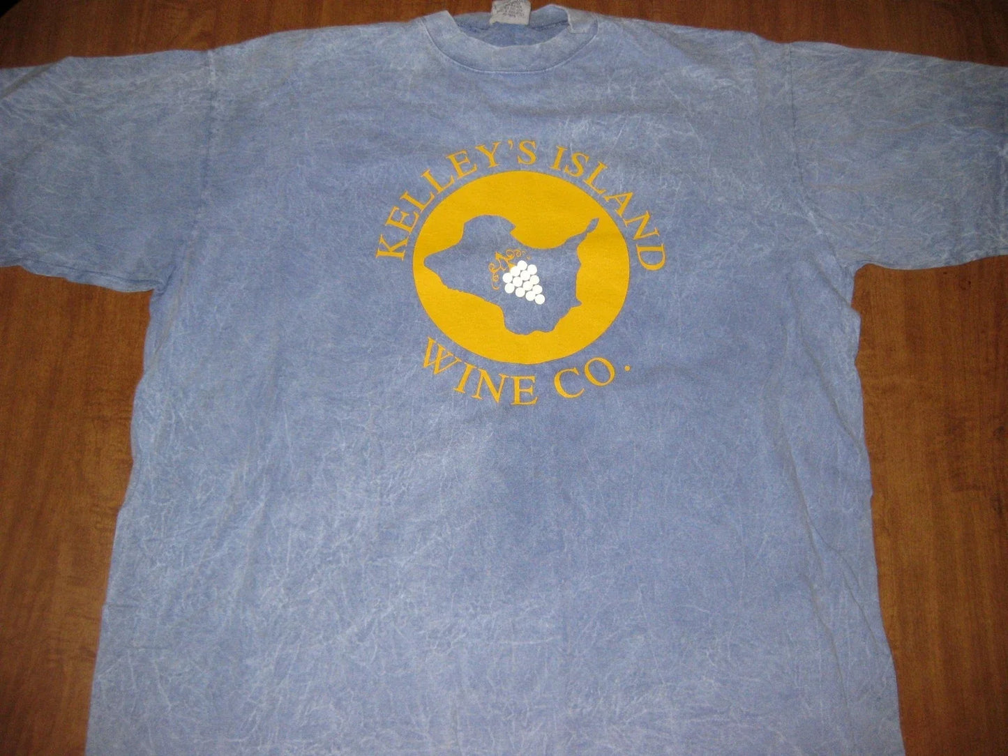 KELLEY's ISLAND WINE COMPANY logo XL Ohio grapes - Adult & Kids T-Shirts, Sweatshirts & Hoodies apparel design preview 1
