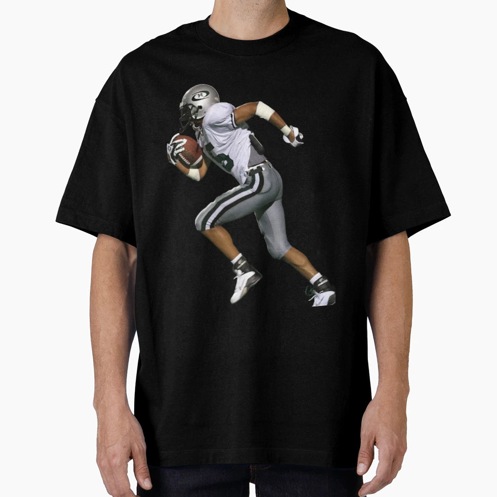 Love Football T-Shirt - Minimalist Print Unisex - T-Shirt, Sweatshirt, Hoodie