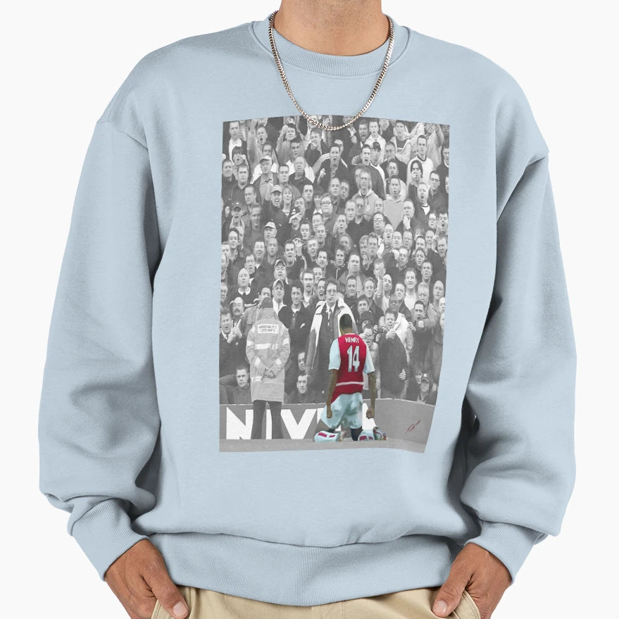 Legend Thierry Henry Sweatshirt - Aesthetic Graphic Men Women - T-Shirt, Sweatshirt, Hoodie