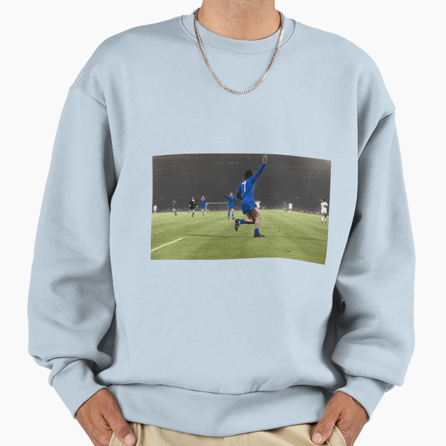 George Best European Cup 1968 Sweatshirt - Novelty Apparel Men Women - T-Shirt, Sweatshirt, Hoodie