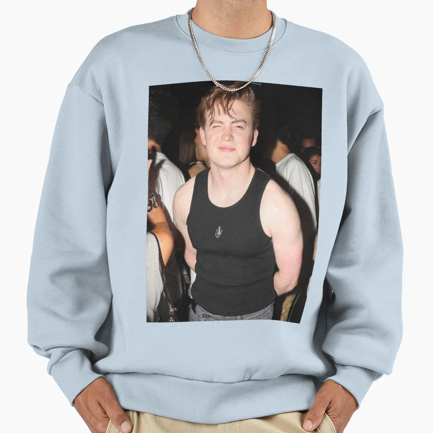 Kit Connor Beautiful Actress Sweatshirt - Streetwear Style for Adults - T-Shirt, Sweatshirt, Hoodie