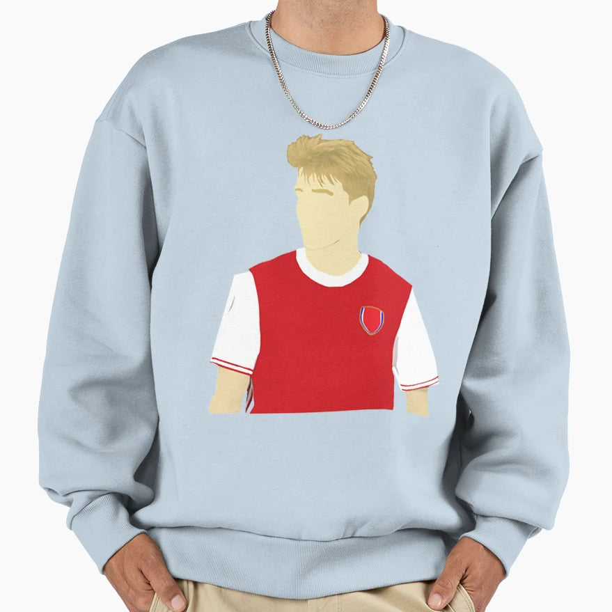 Martin Odegaard Minimalist Sweatshirt - Novelty Apparel for Adults - T-Shirt, Sweatshirt, Hoodie