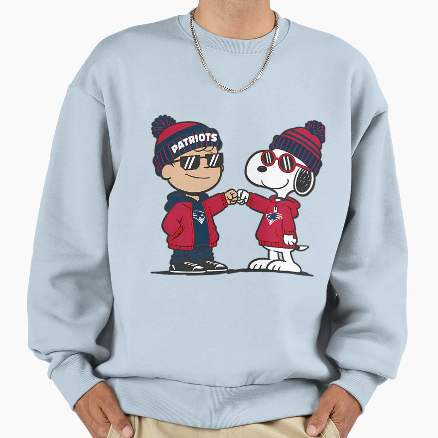Snoopy Patriots Sweatshirt - Casual Everyday Wear Men Women - T-Shirt, Sweatshirt, Hoodie