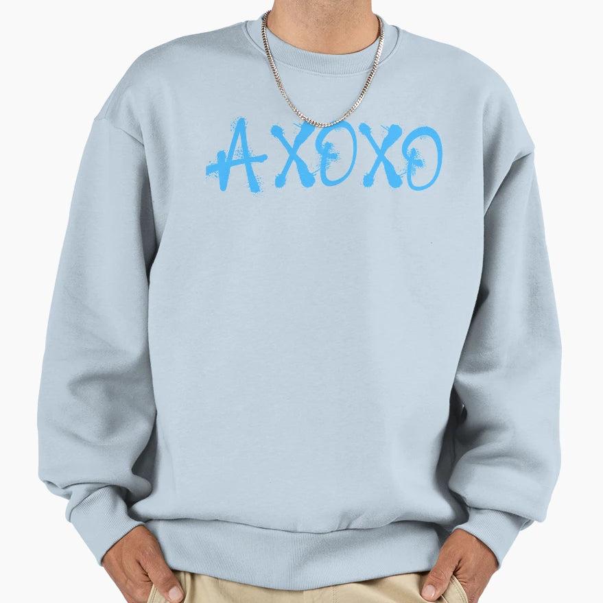 Xoxo Sweatshirt - Aesthetic Graphic Unisex - T-Shirt, Sweatshirt, Hoodie