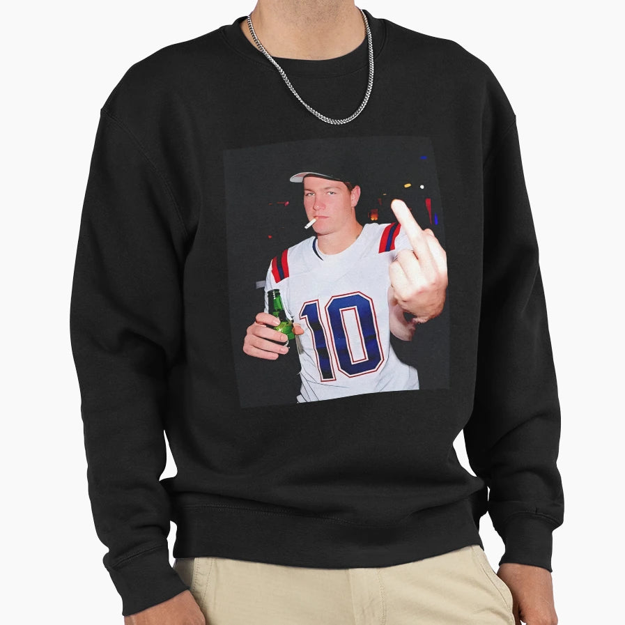 Drake Maye Flipping Bird Drinking Sweatshirt - Trendy Graphic for Adults - T-Shirt, Sweatshirt, Hoodie