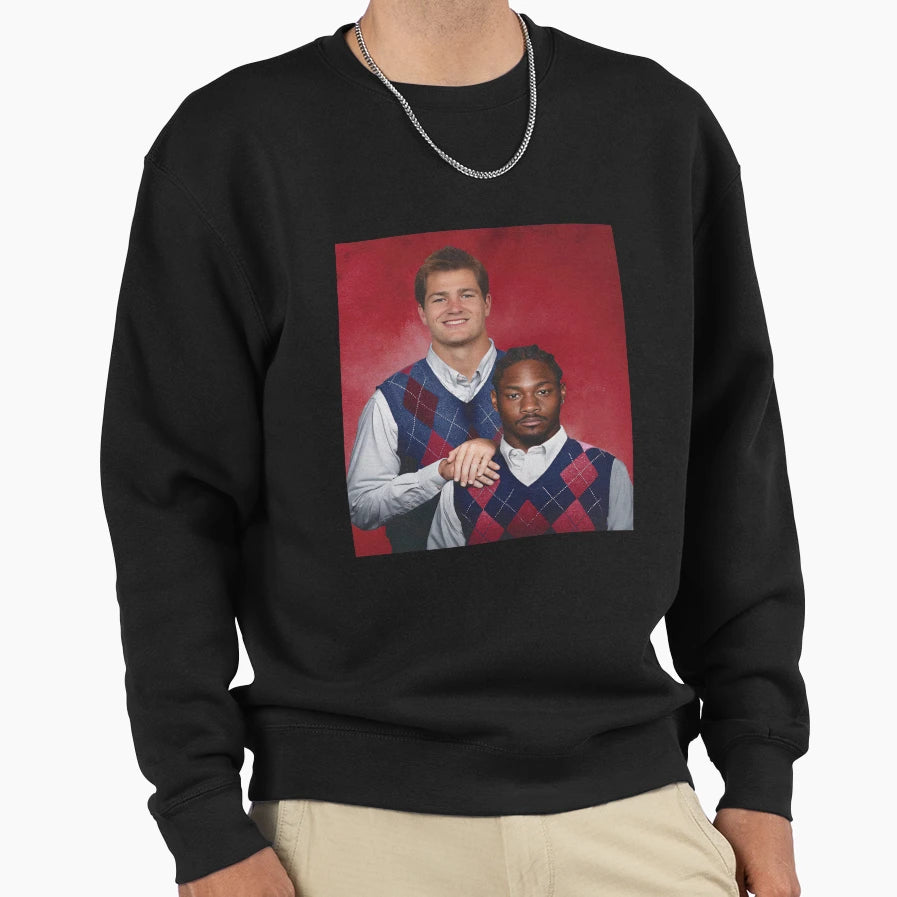 New England Football Drake Maye Sweatshirt - Casual Everyday Wear Unisex - T-Shirt, Sweatshirt, Hoodie