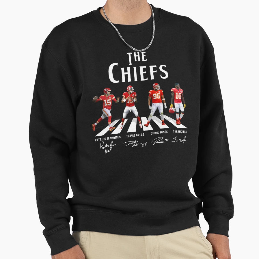 Chiefs Sweatshirt - Streetwear Style Unisex - T-Shirt, Sweatshirt, Hoodie